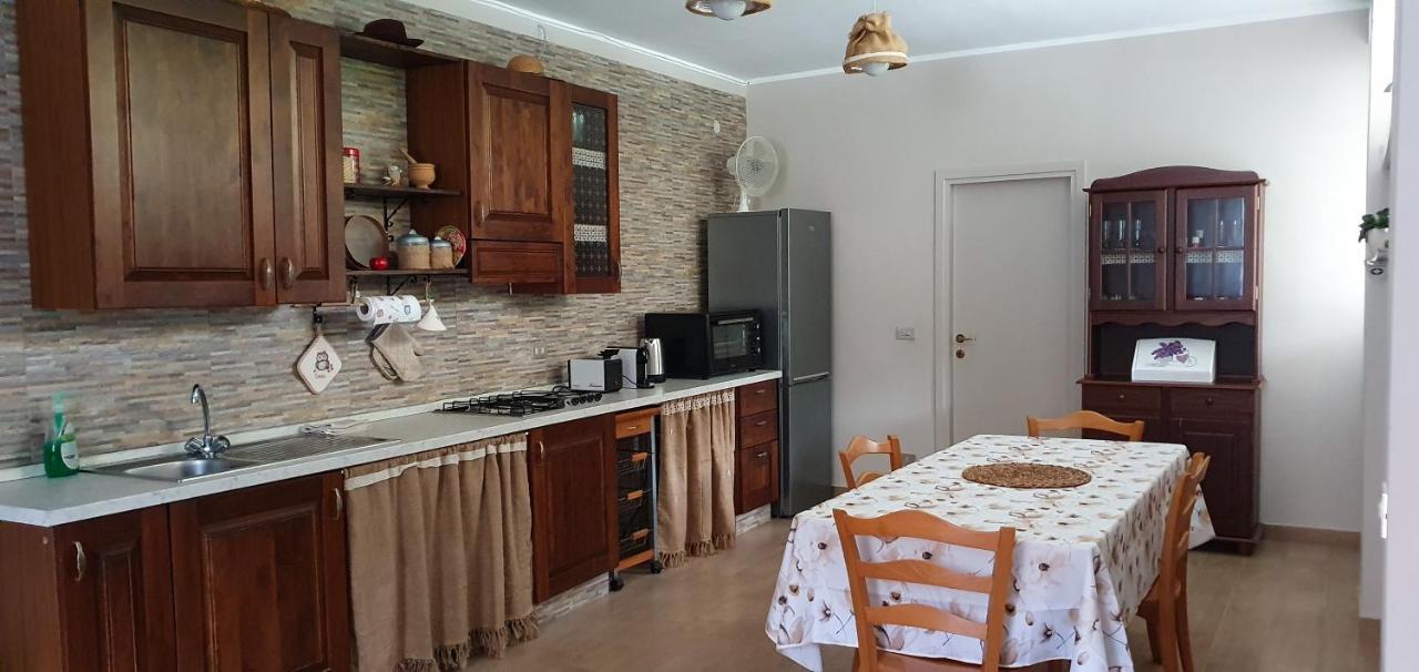 טרני The Lover House מראה חיצוני תמונה